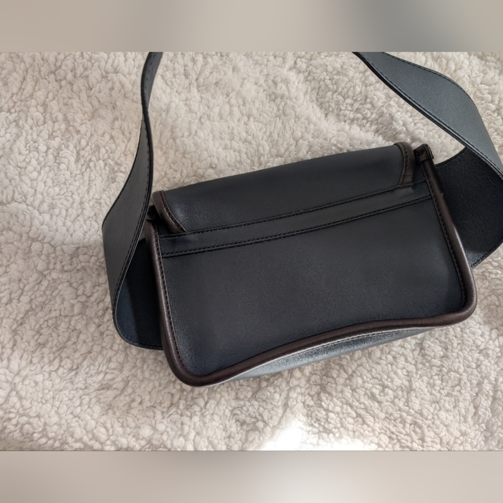 Coach Leather Crossbody Bag 70722 - Picture 4 of 17